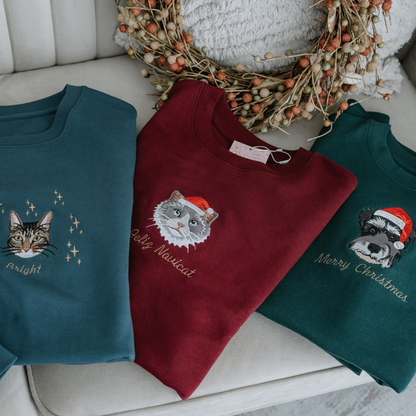 🐾Embroidered Pet Portrait Christmas Sweatshirt