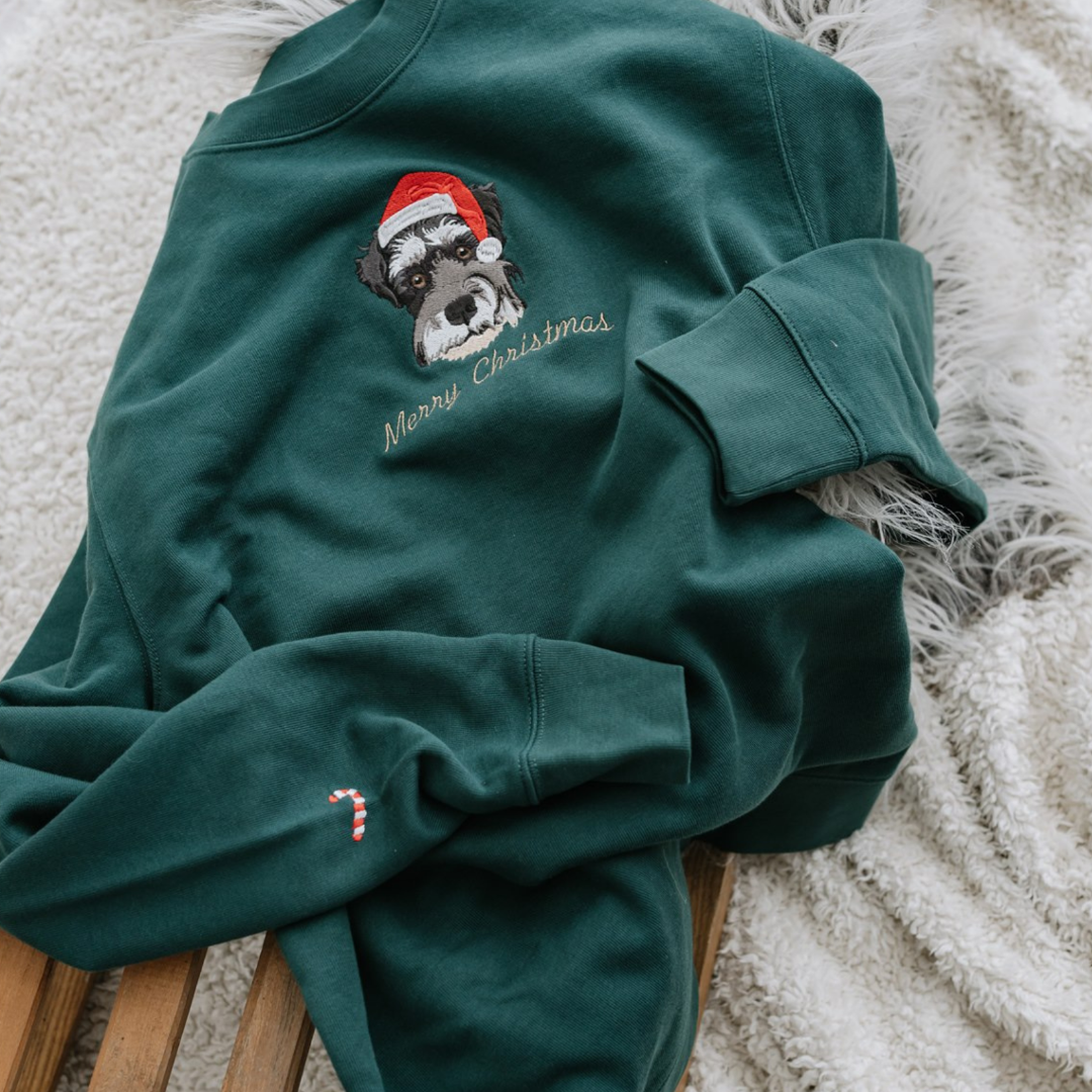 🐾Embroidered Pet Portrait Christmas Sweatshirt