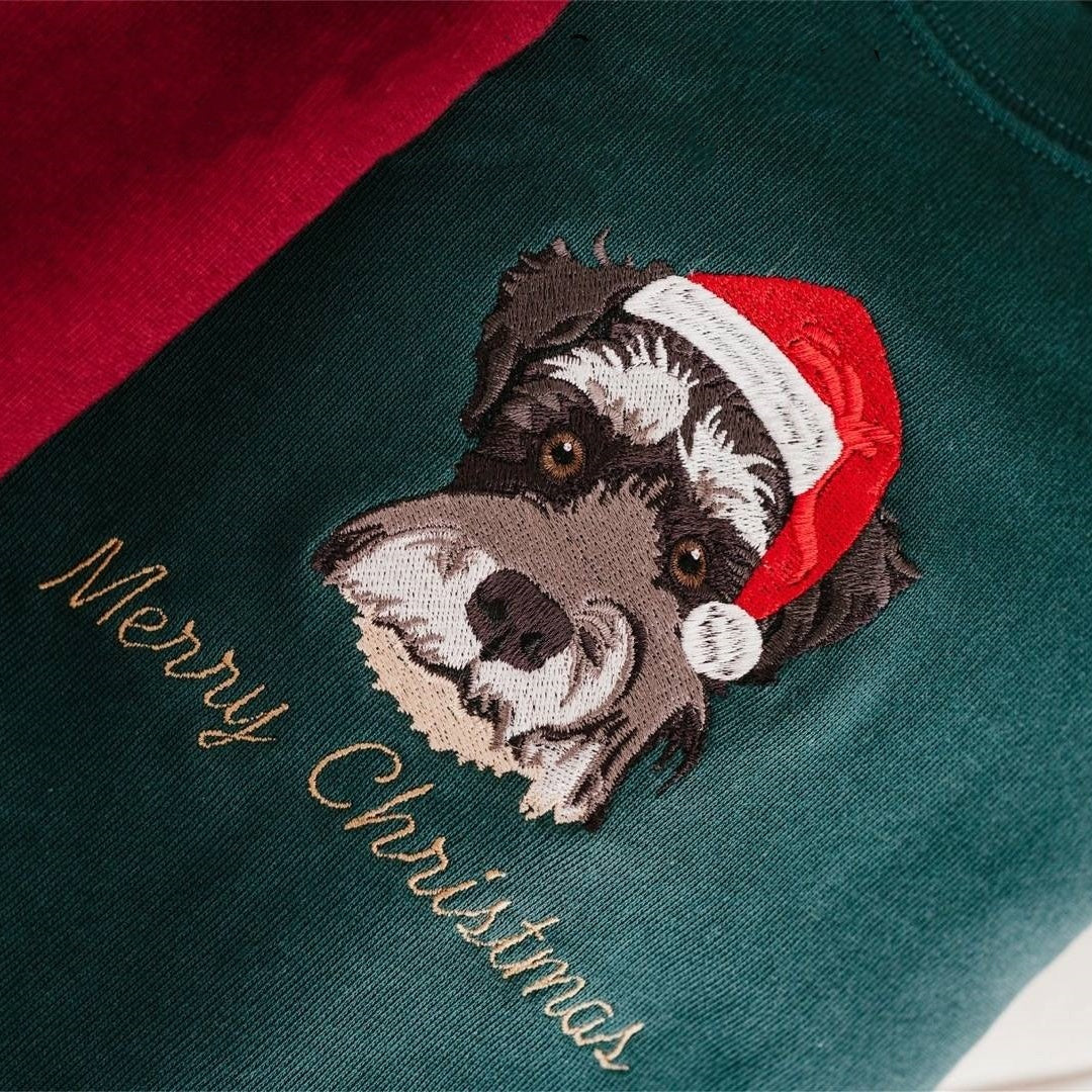 🐾Embroidered Pet Portrait Christmas Sweatshirt