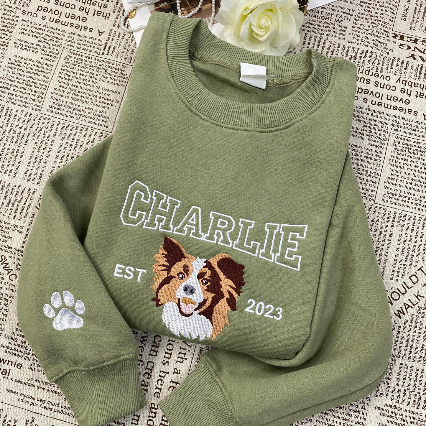 Custom Embroidery Dog Photo Sweatshirt with Outline Names