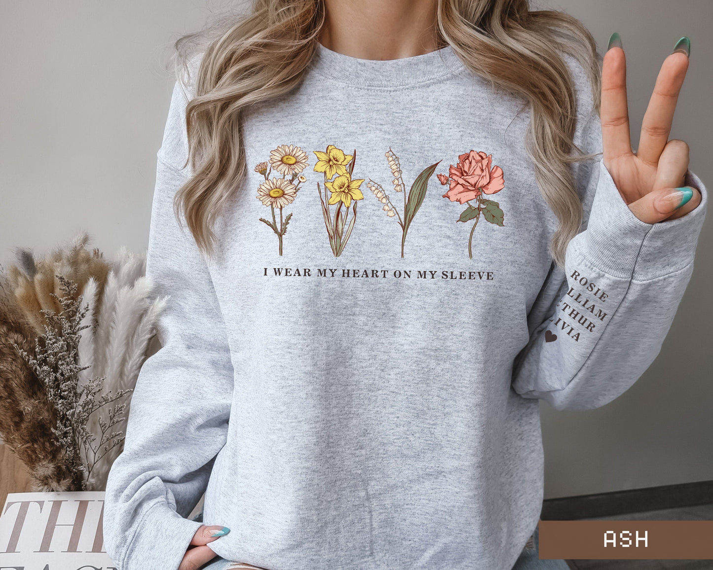 Custom Birth Month Sweatshirt Birth Flower Print Sweater, Personalized Mom Grandma Gift